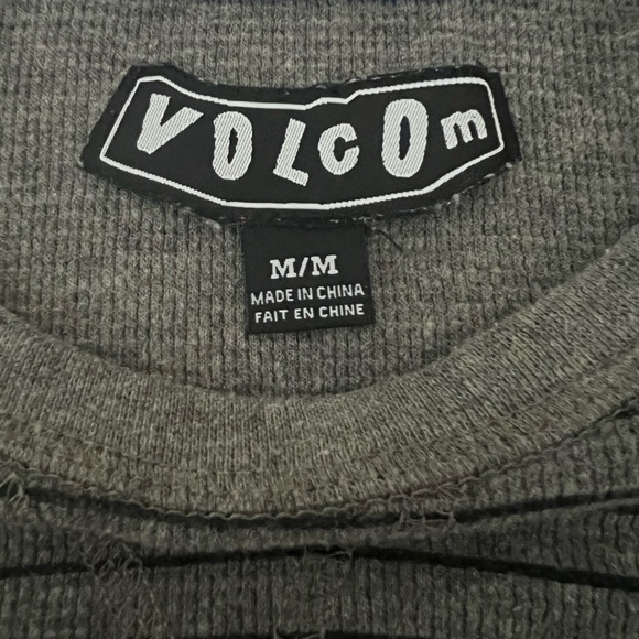 VOLCOM Men’s Cotton Grey Sweater -Size M - Picture 2 of 7